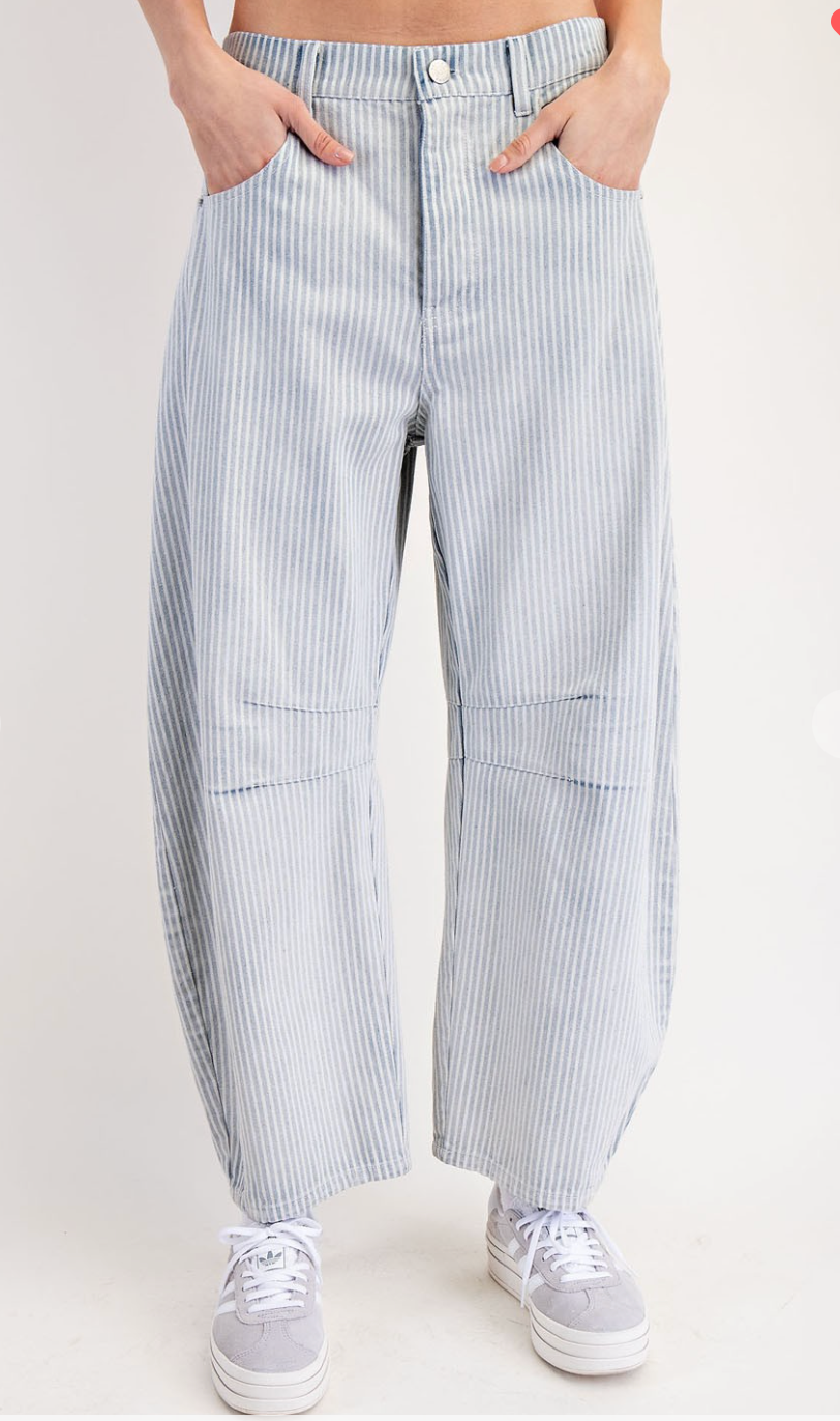 Coastline Barrel Jeans